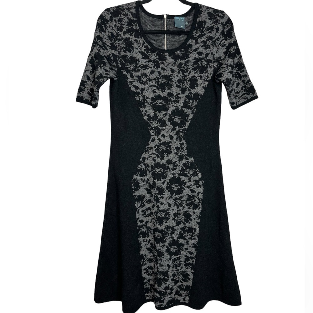 Gabby Skye Knit Midi A Line Short Sleeve Sweater Dress, size L